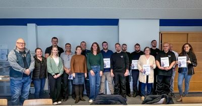 HKS Dreh-Antriebe GmbH feiert langjährige Mitarbeitende und stärkt Engagement als attraktiver Arbeitgeber in der Region