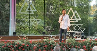 Stephan Bauer traf den Nerv seiner Fans mit  seinem Programm über die Herausforderungen der Ehe